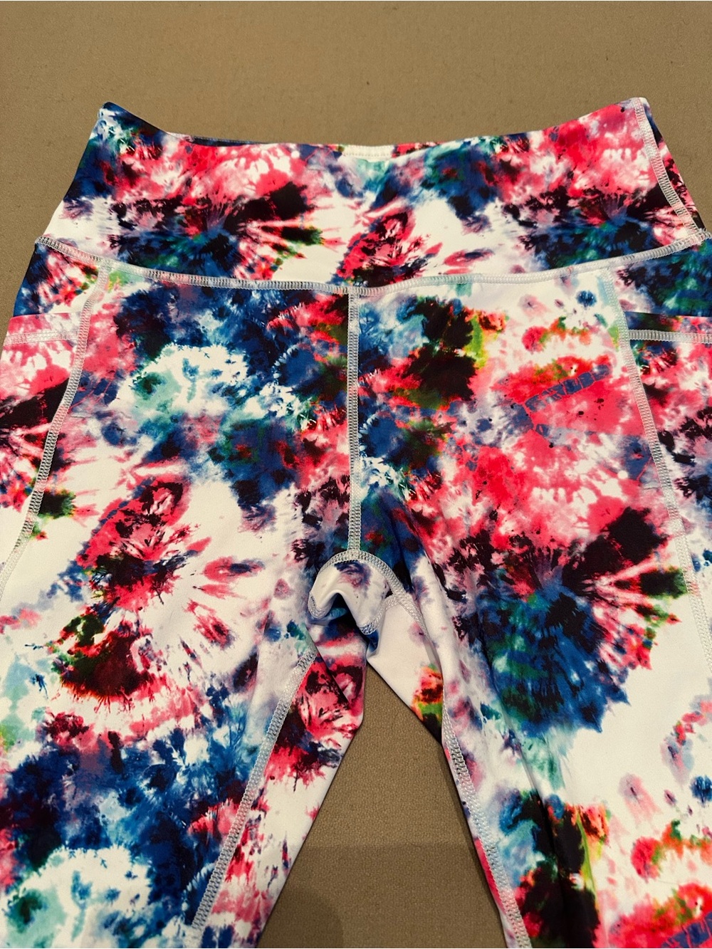 CVG Women’s Multicolor Tie-Dye Active Capri Leggings - Picture 2 of 4